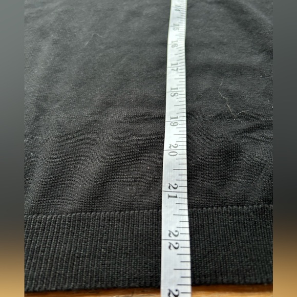 Carmen Marc Valvo Pearl Button Sleeve Rayon Sweater size M | Crewneck - Picture 8 of 10